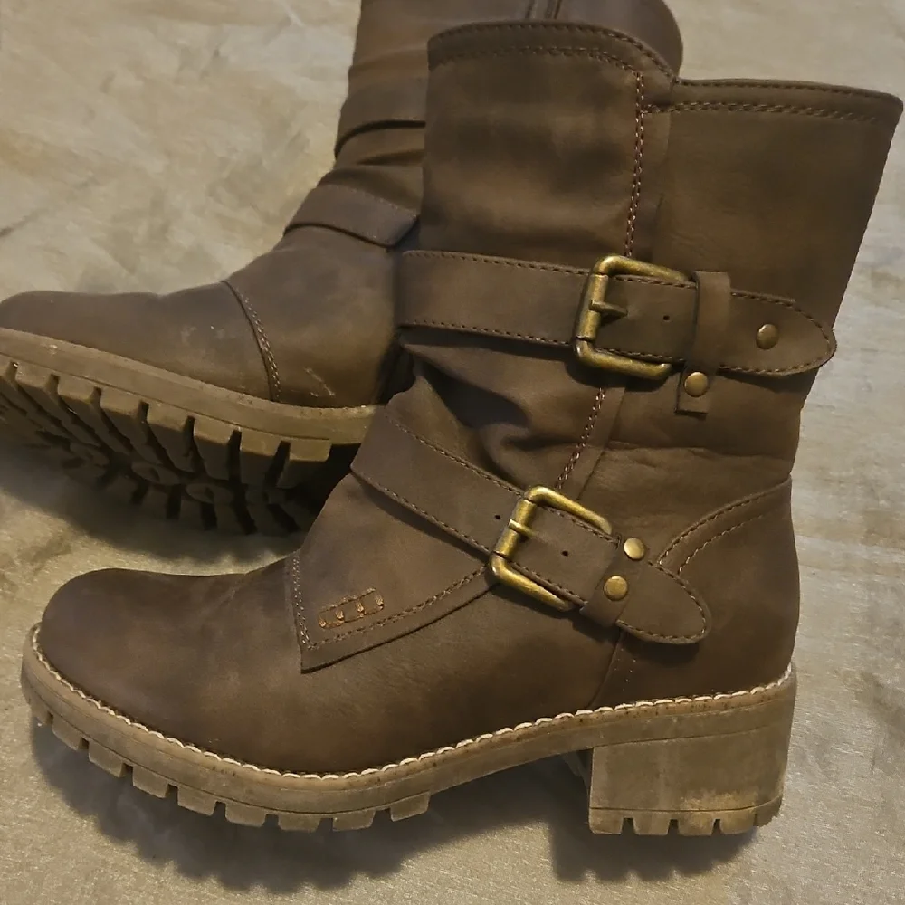 Global Win Brown Combat Moto Boots with Buckle Details - Picture 2 of 5